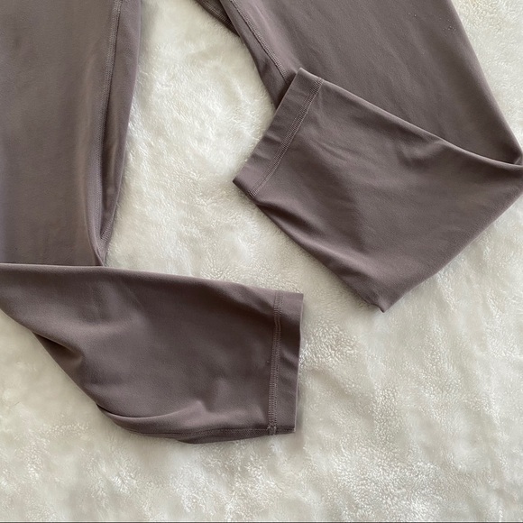 Lululemon Align High Rise 25” Lunar Rock Leggings - Picture 9 of 10